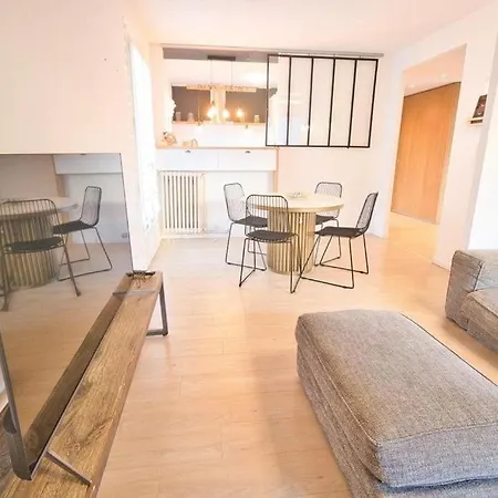 *grand T3*lumineux*vue*parking*